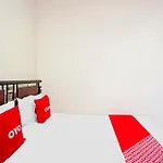 Oyo 91415 De Wijaya Hotel