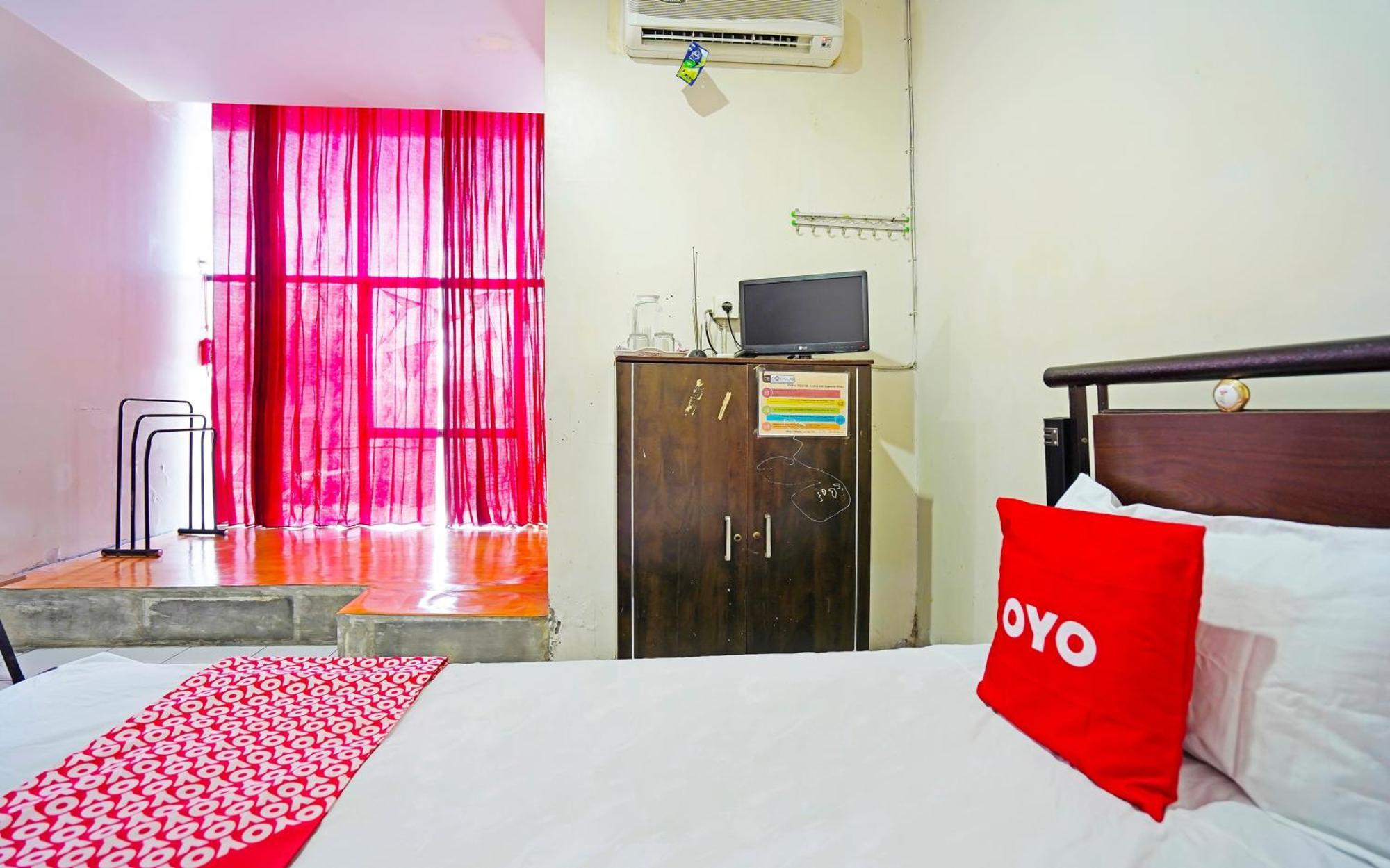 Oyo 91415 De Wijaya Hotel 2*